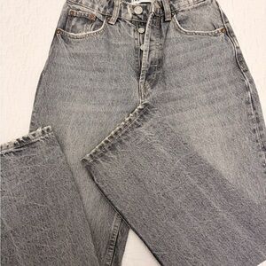 Zara Relaxed Fit Gray Jeans